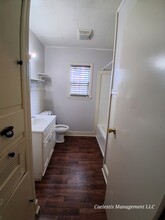 2412 8th St in Bay City, TX - Building Photo - Building Photo