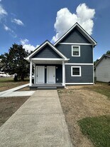 208 E 17th St in Hopkinsville, KY - Building Photo