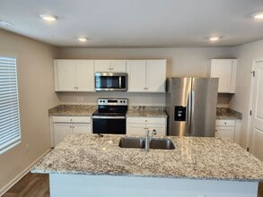 420 Mesa Ct. in Broadway, VA - Building Photo - Building Photo