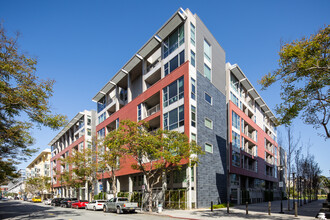 235 Berry St in San Francisco, CA - Foto de edificio - Building Photo