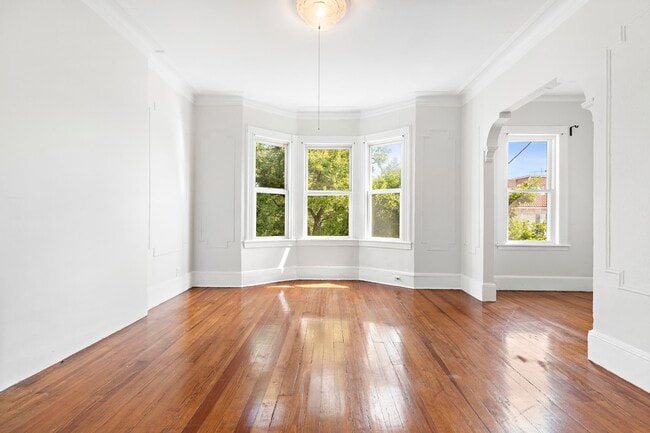 property at 11 Hudson Pl