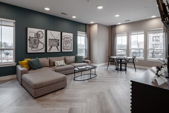 Spring Villas- Income Restricted in Austin, TX - Foto de edificio - Interior Photo