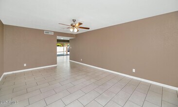 1128 E Broadmor Dr in Tempe, AZ - Building Photo - Building Photo