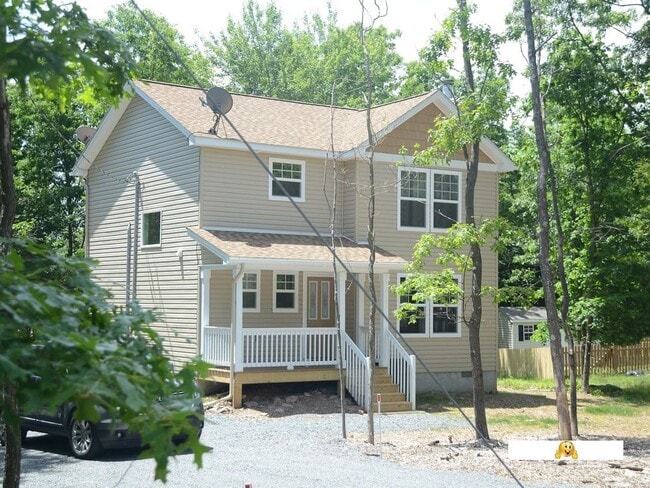 51 Mohawk Trl in Albrightsville, PA - Foto de edificio - Building Photo