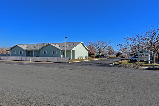 Silverado Apartments in Silver Springs, NV - Building Photo - Building Photo