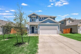 204 Crescent St in Georgetown, TX - Building Photo