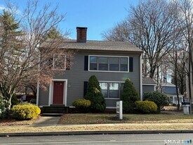 693 Broad St in Meriden, CT - Building Photo