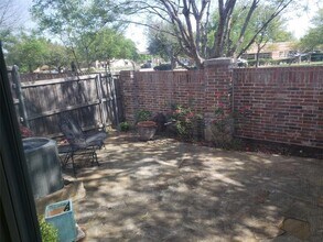 1205 Lake Vista Ln in Richardson, TX - Building Photo - Building Photo