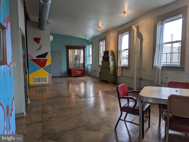 2111 E Susquehanna Ave in Philadelphia, PA - Building Photo - Building Photo