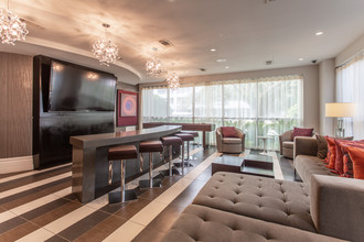 Pearl Greenway in Houston, TX - Foto de edificio - Interior Photo