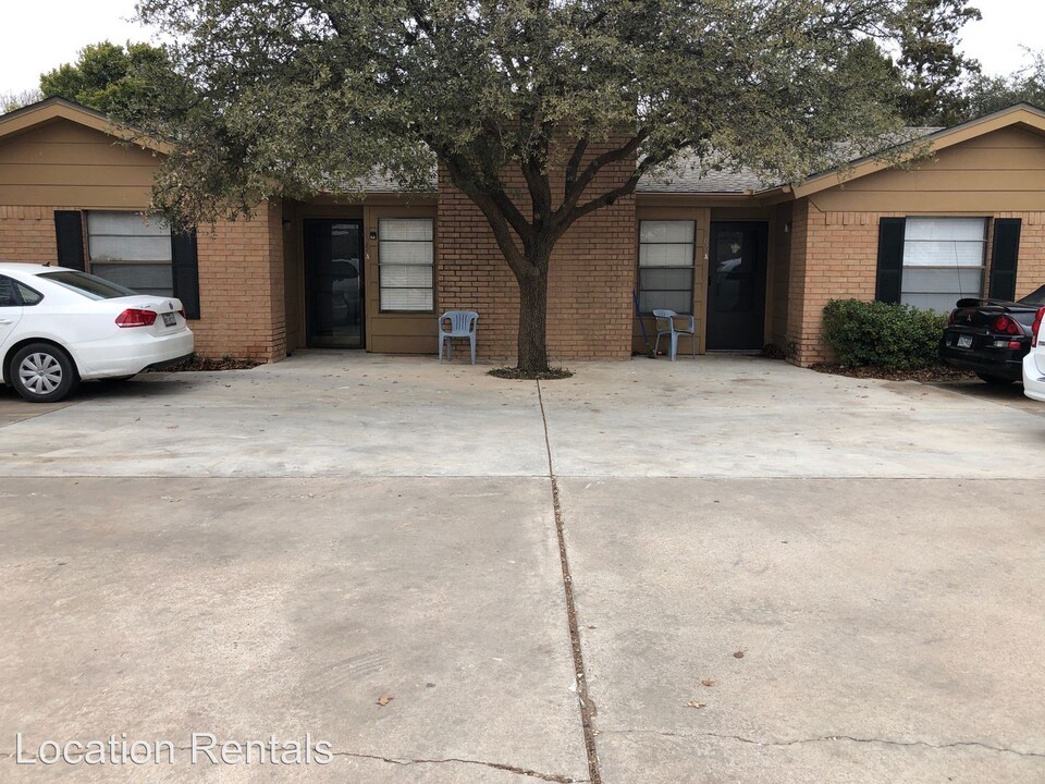 205 N Troy Ave in Lubbock, TX - Building Photo