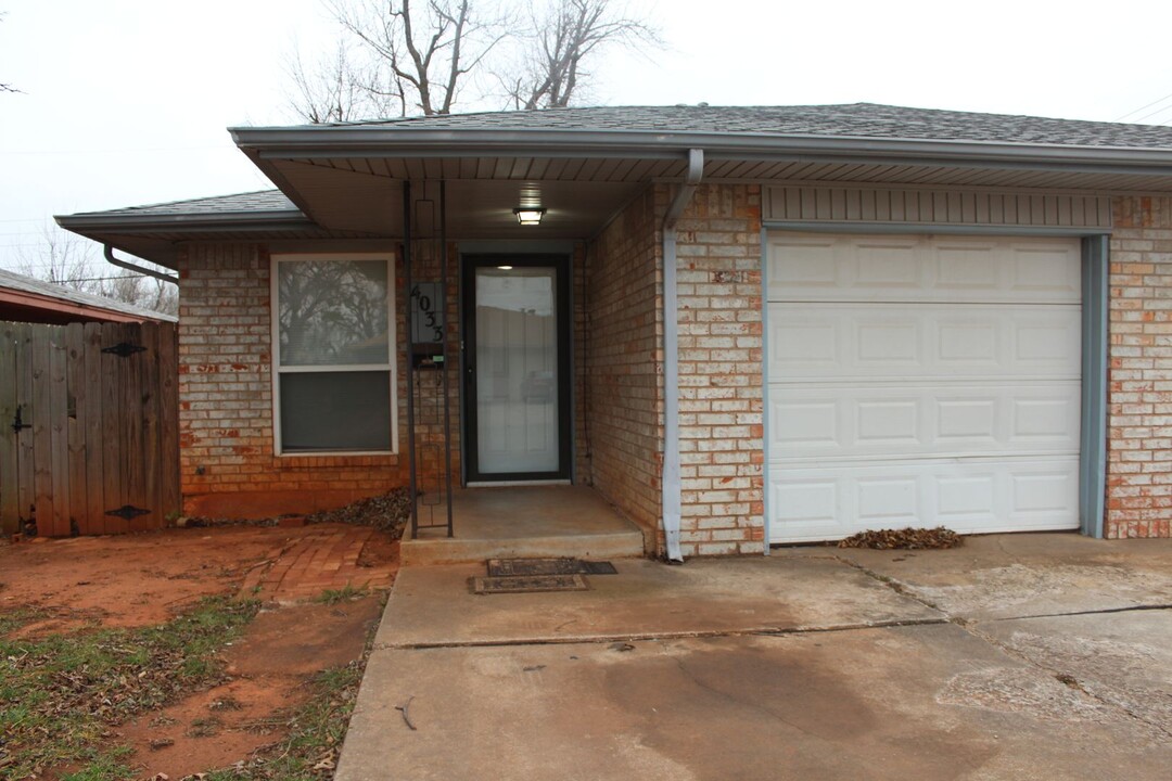 4033 Locust Dr in Midwest City, OK - Building Photo