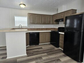 11547 Lamplighter Ln in Tampa, FL - Building Photo - Building Photo