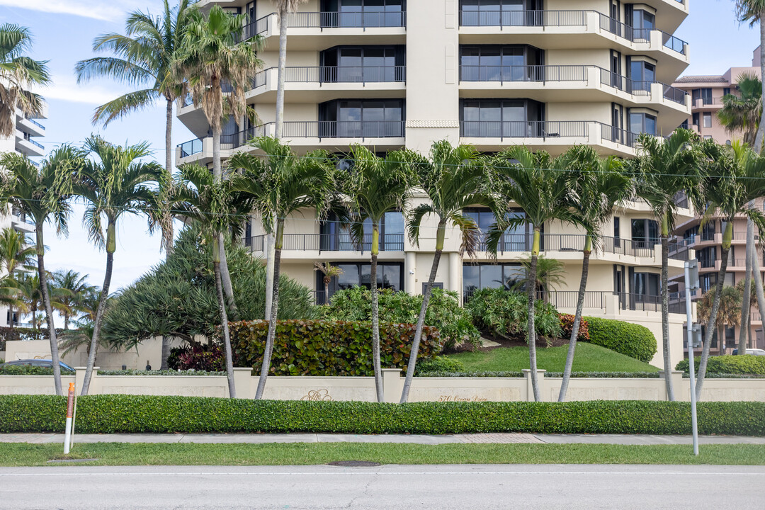 The Oceanfront in Juno Beach, FL - Building Photo