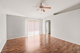 795 Squirrel Ct in Kissimmee, FL - Building Photo - Building Photo