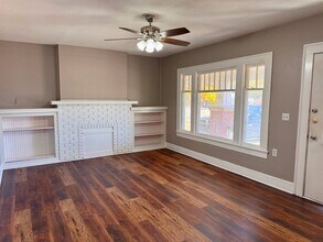 1710 Monroe St in Wichita Falls, TX - Foto de edificio - Building Photo