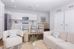 Iron Trail in Indianapolis, IN - Building Photo