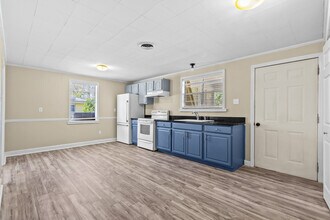 404 Pine St in New Bern, NC - Building Photo - Building Photo