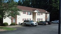 2916 Creekview Ct in High Point, NC - Foto de edificio - Building Photo