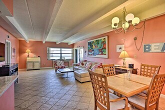 4410 Jimmy Buffett Mem Hwy in Vero Beach, FL - Building Photo - Building Photo