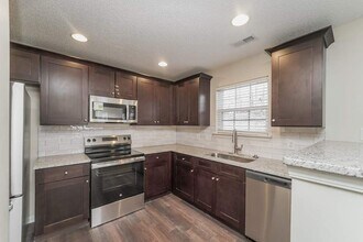 9208 Garnet Field Ct in Charlotte, NC - Building Photo - Building Photo