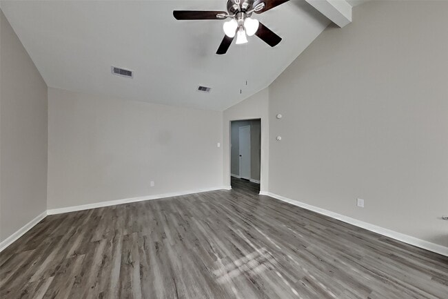 10723 Forest Leaf Dr in Sugar Land, TX - Building Photo - Building Photo