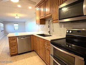 2353 Florida Blvd in South Daytona, FL - Building Photo - Building Photo