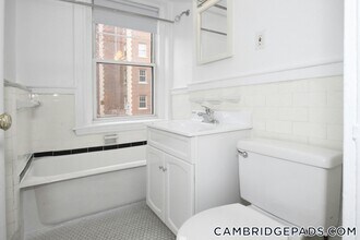 18 Chauncy St, Unit 11 in Cambridge, MA - Building Photo - Building Photo
