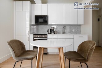 66 Avenue A in New York, NY - Building Photo - Building Photo