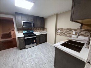 8941 Jeannette St in New Orleans, LA - Building Photo - Building Photo