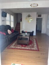 40 Adams St in Deer Park, NY - Building Photo - Building Photo