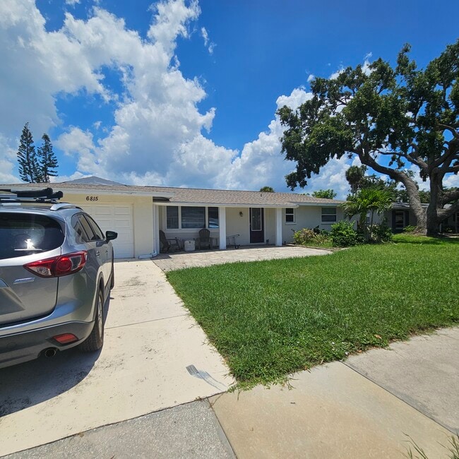 6815 Anchor Way