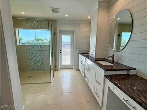 5906 De Soto Ct in Cape Coral, FL - Building Photo - Building Photo