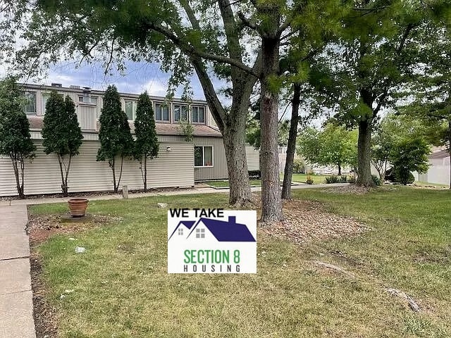 property at 6831 N Frostwood Pkwy
