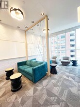 77-2877 Mutual St in Toronto, ON - Building Photo - Building Photo
