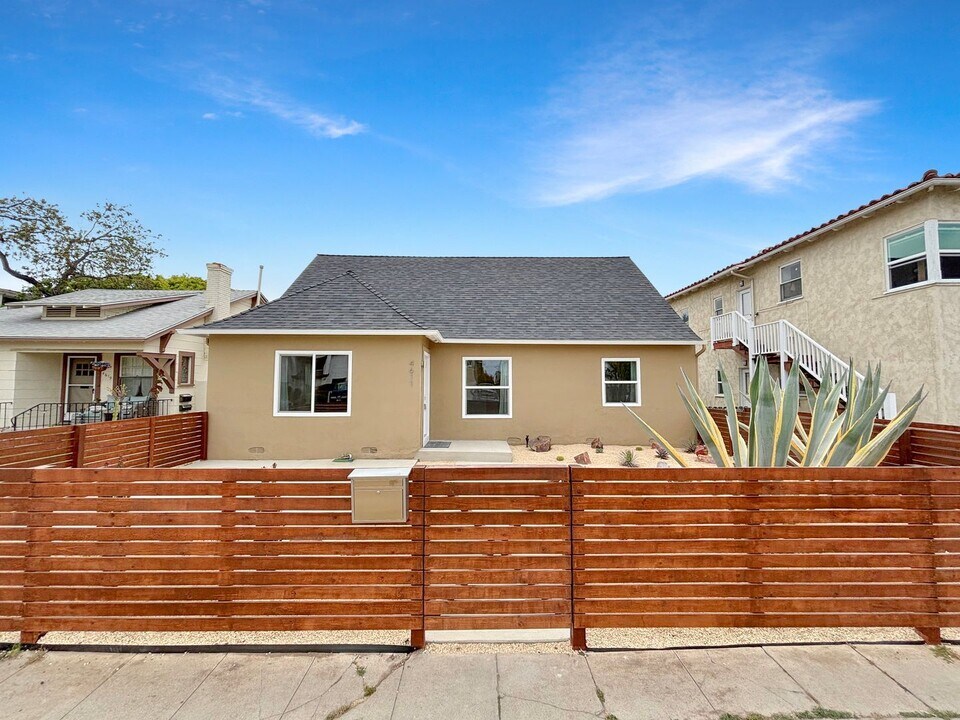 4611 North Ave in San Diego, CA - Building Photo