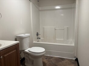 629 Hallyburton St in Griffin, GA - Building Photo - Building Photo