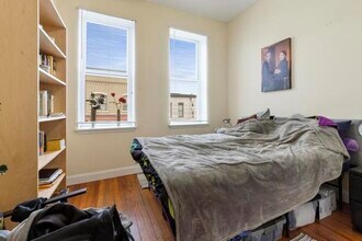 1145 E Main St in Radford, VA - Building Photo - Building Photo