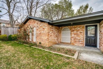 1910 Sexton Dr in Arlington, TX - Building Photo - Building Photo