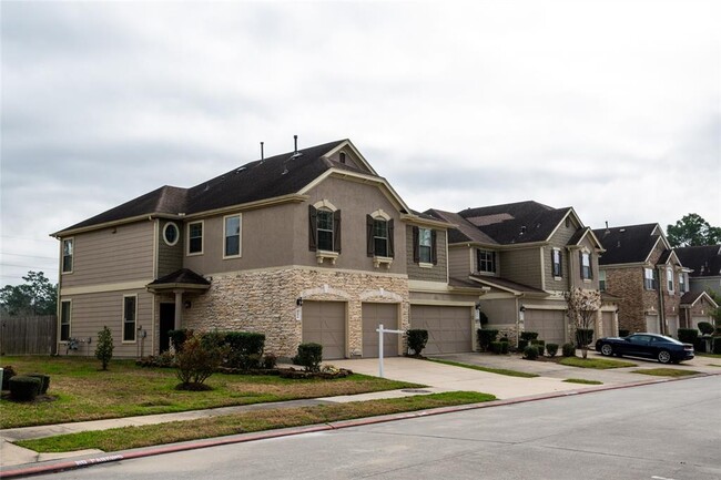 16026 Limestone Lake Dr in Tomball, TX - Building Photo - Building Photo