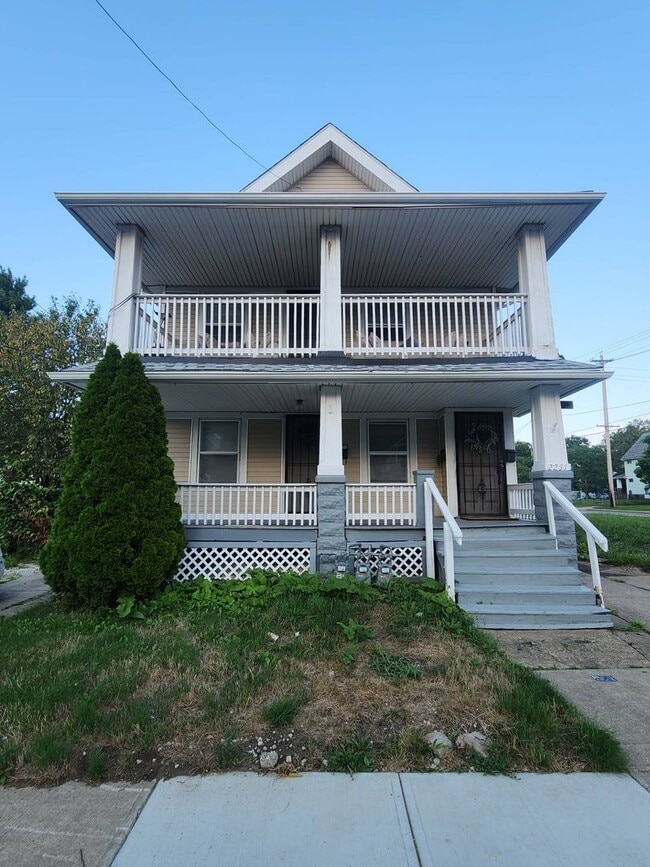 property at 2231 W 104th St