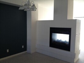 3628 Oakwood Dr in Longmont, CO - Building Photo