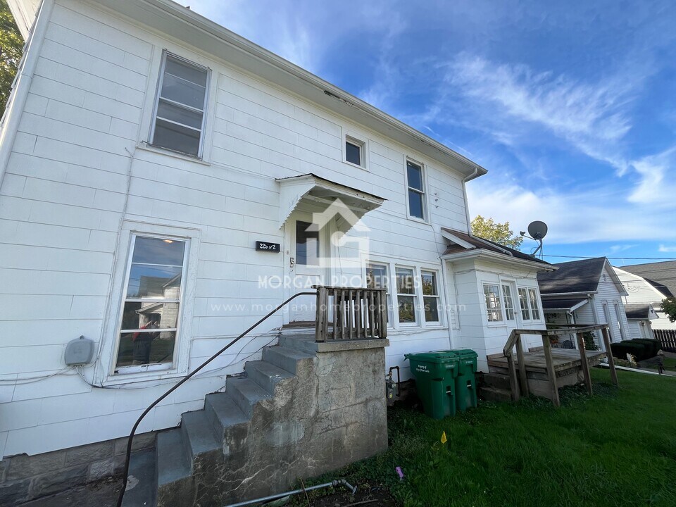 225 N 10th St, Unit 225.5 in New Castle, IN - Building Photo
