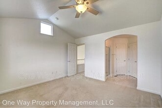 1915 Halfmoon Cir in Loveland, CO - Building Photo - Building Photo