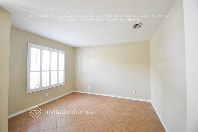 10321 Meadow Crossing Dr in Tampa, FL - Foto de edificio - Building Photo