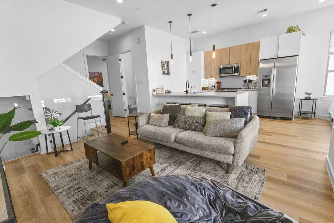 6742 Peerless St in Houston, TX - Building Photo