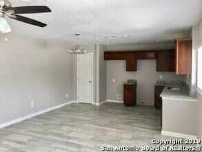 11618 FM1957 in San Antonio, TX - Foto de edificio - Building Photo