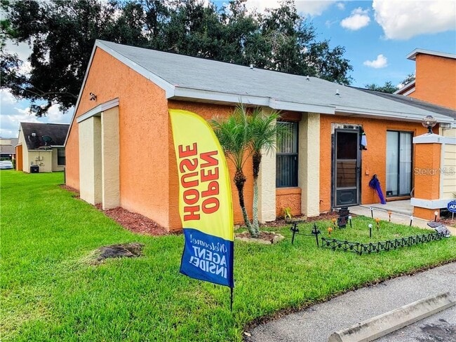 11 Silver Swan Ct in Kissimmee, FL - Building Photo - Building Photo