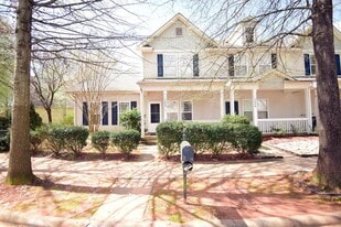 12632 Cross Dale Rd in Huntersville, NC - Building Photo