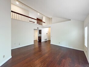 3475 Overpark Rd in San Diego, CA - Building Photo - Building Photo